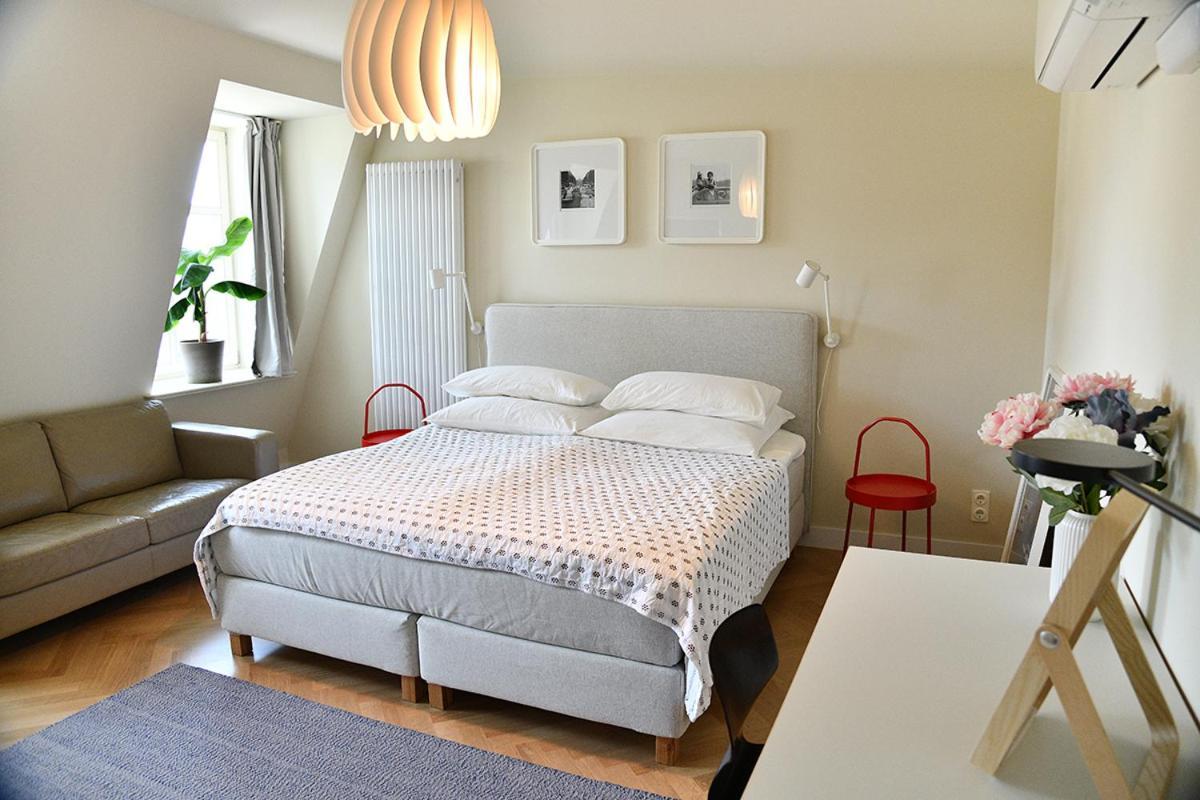 Jethon Exklusives City-Appartement Bernburg Esterno foto